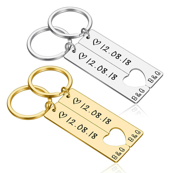 Personalized Heart Keychain Set Engraved King Date and Name Love Keyring Gift for Couples Girlfriend Boyfriends Key Chain Rings
